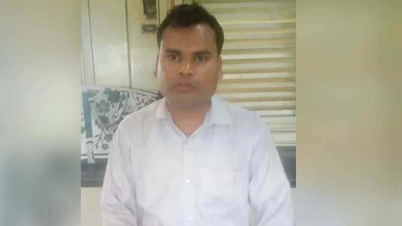 কমলাপুরে ট্রেনের টয়লেটে যাত্রীকে ধর্ষণের অভিযোগ, রেল কর্মচারী আটক