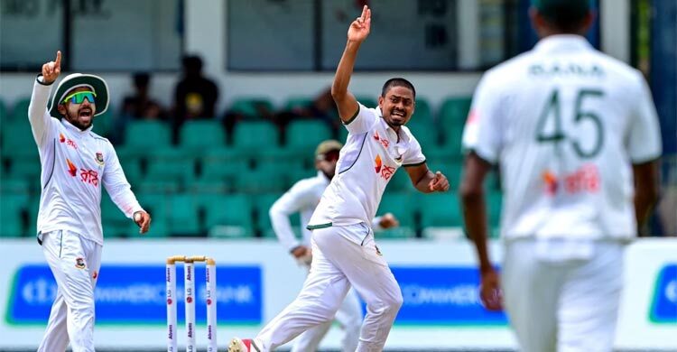 প্রথম সেশনে বাংলাদেশি বোলারদের দাপট