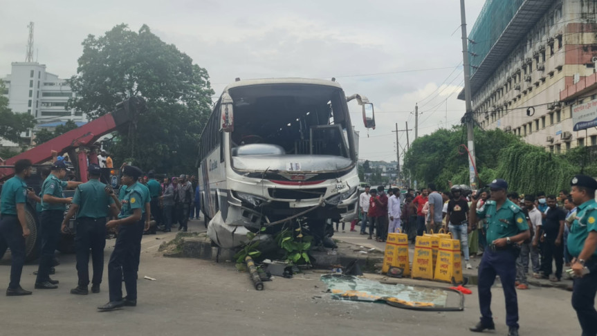 রাজধানীর টেকনিক্যাল মোড়ে বাসচাপায় পথচারী নিহত