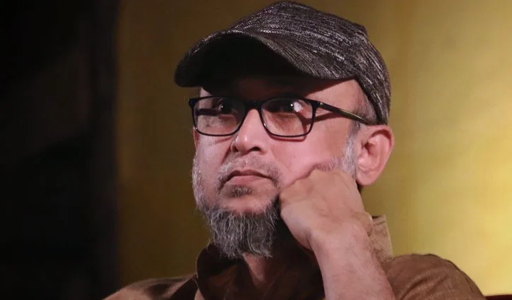 ‘ফ্যাসিস্ট হাসিনার পালানোর আর কোনো পথ নেই’