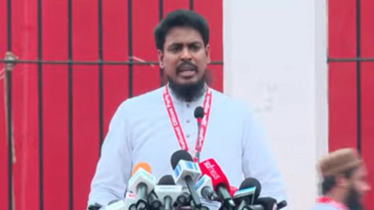 নতুন বাংলাদেশের ইশতেহার হবে পথপ্রদর্শক : আখতার