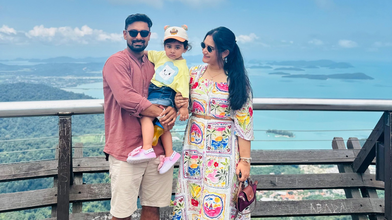 পরিবারের সঙ্গে সময় কাটিয়ে ফের মাঠে  ফিরছেন  ক্রিকেটাররা