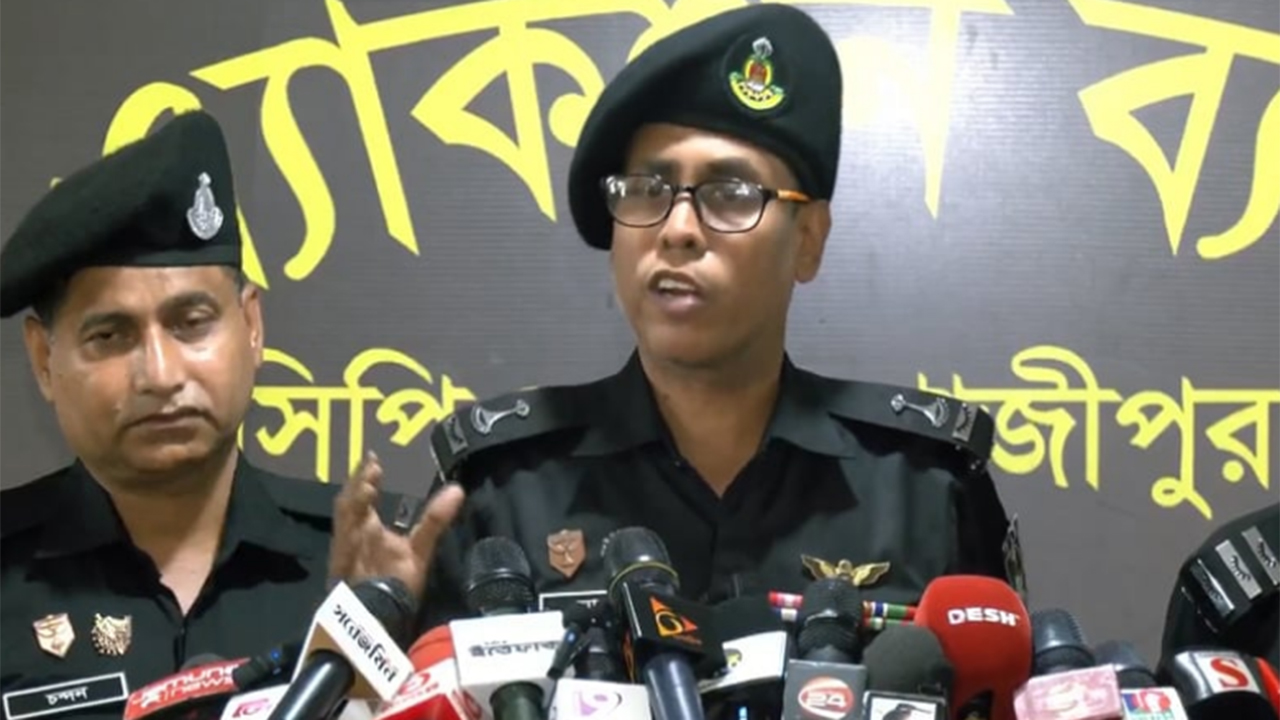 সাংবাদিক হত্যায় জড়িত থাকার কথা স্বীকার স্বাধীনের: র‌্যাব