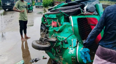 বগুড়ায় বাসের ধাক্কায় দুই ভাই নিহত